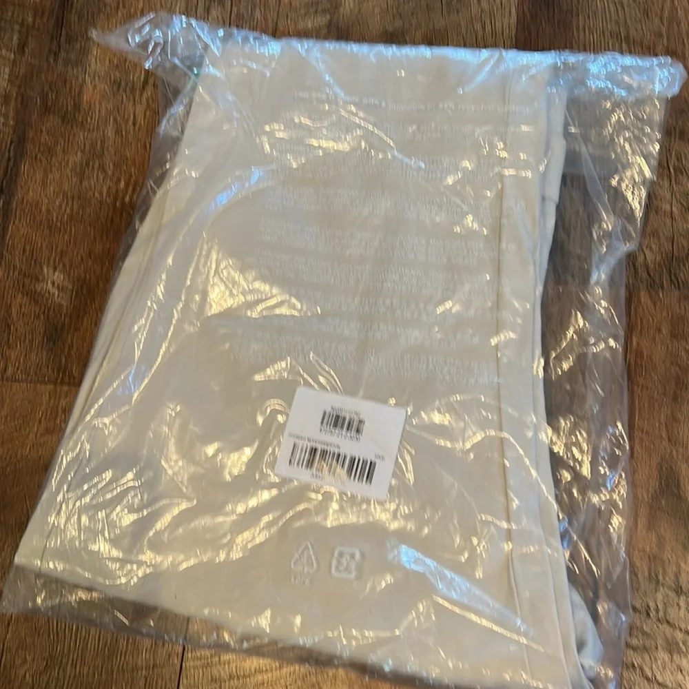 MENS GAP STRAIIGHT FIT CHINOS CREAM COLOR NWT - Picture 3 of 4